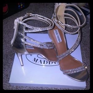 Steve madden fiffi gold sandals